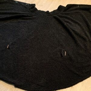 Teddy Bear Cozy Black Knit Capelet